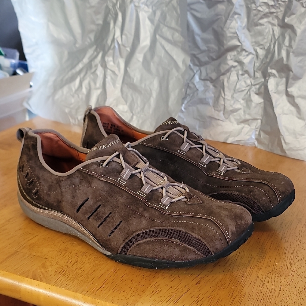 Privo Shoes